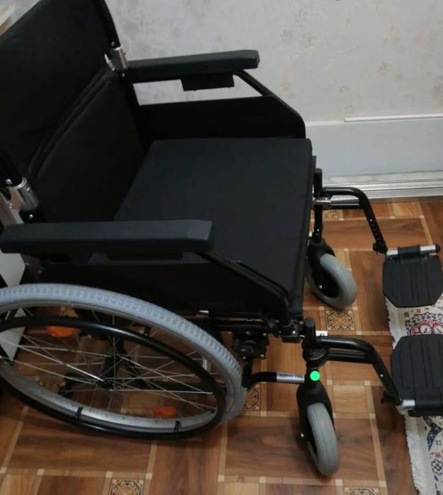 Инвалидная коляска