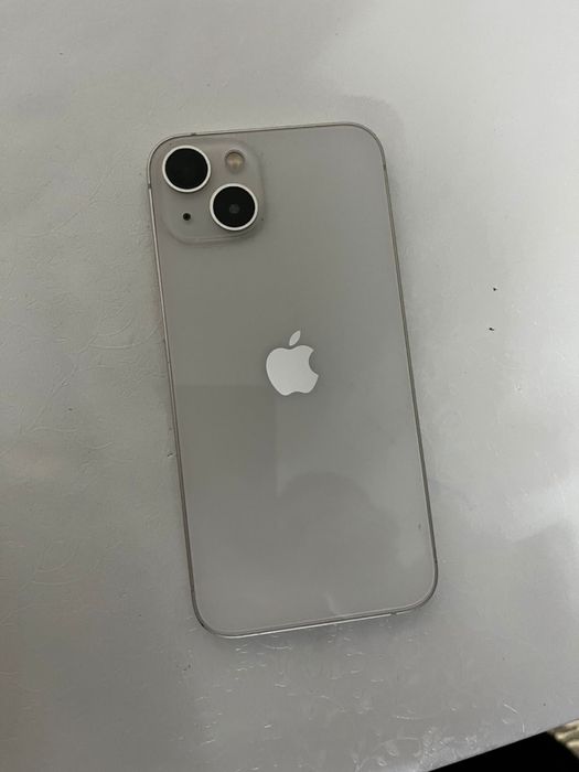 Айфон 13 белый  в хорошем состоянии