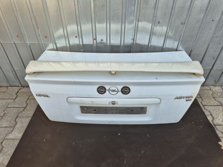 Haion / portbagaj opel astra g