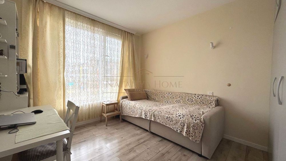 Продава се Тристаен апартамент в Бургас, Сарафово - 80 кв.м за 2500 €/кв.м - Снимка #3