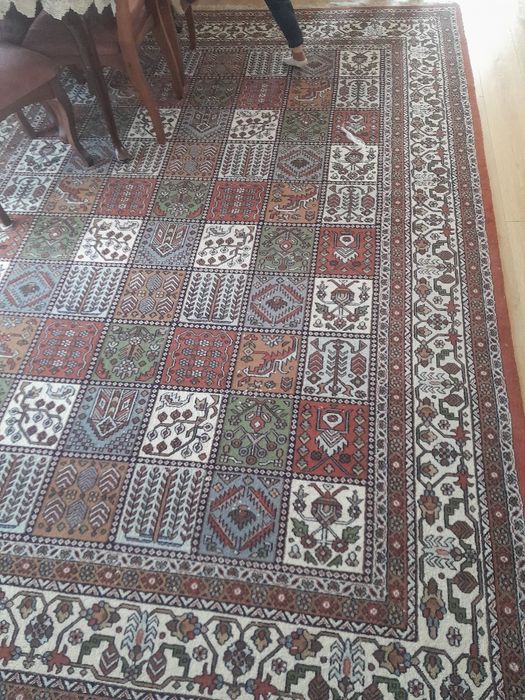 Covor de lână,  model rustic