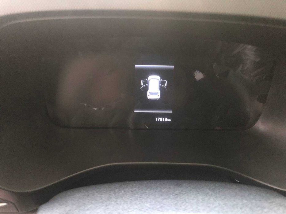 продаю KIA carens comfort