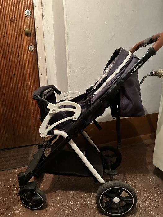 Продам коляску Teknum