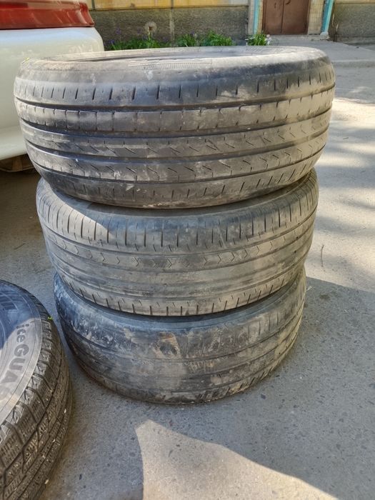 Продам шины 215/ 55/ R17