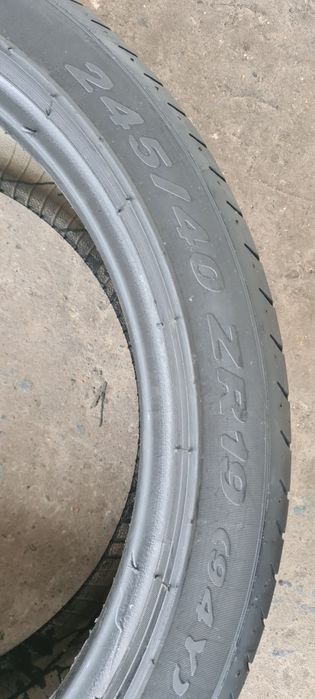 4 anvelope vara Pirelli,fata 245/40/19,spate 275/35/19