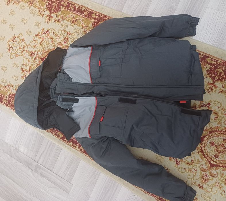 Спец.рабочии одежда