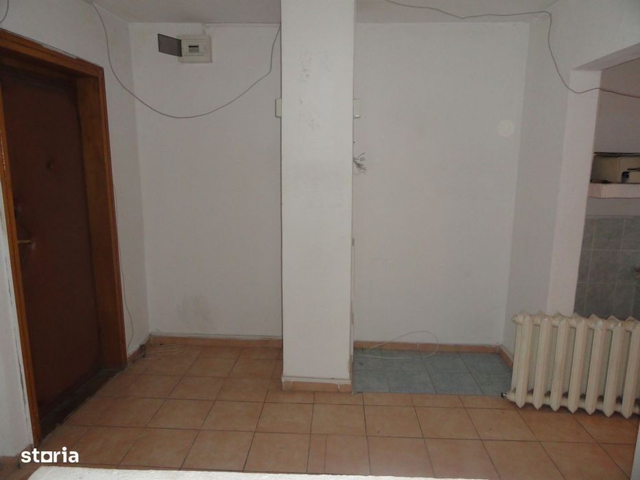 Apartament 2 camere decomandat parter, zona centrala - Kaufland, 80 mp