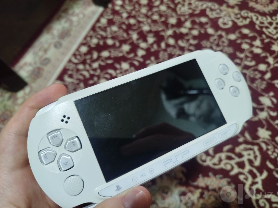 Psp Street 1008 white