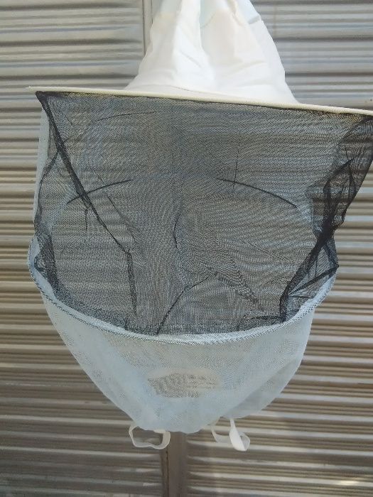 Пчеларско було цялото в мрежа бяло проветриво- пчеларско облекло