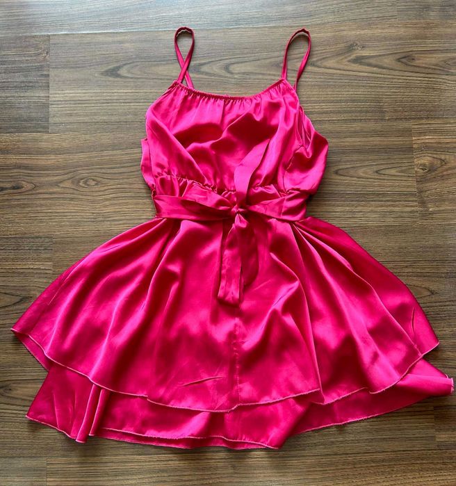 Дамски рокли и сетове