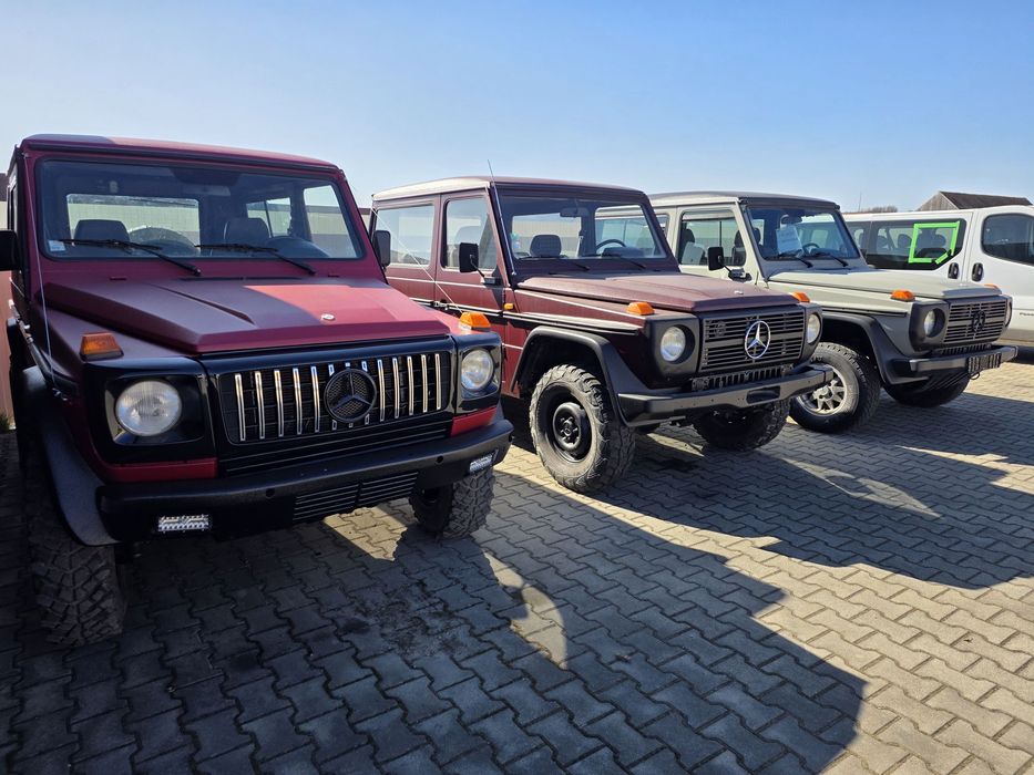 Mercedes-Benz G Mercedes G240D, G280E, G300GD.