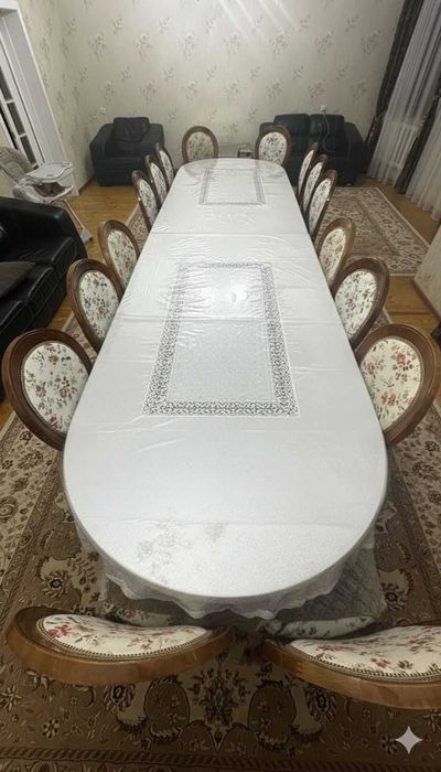 Стол и стулья премиум