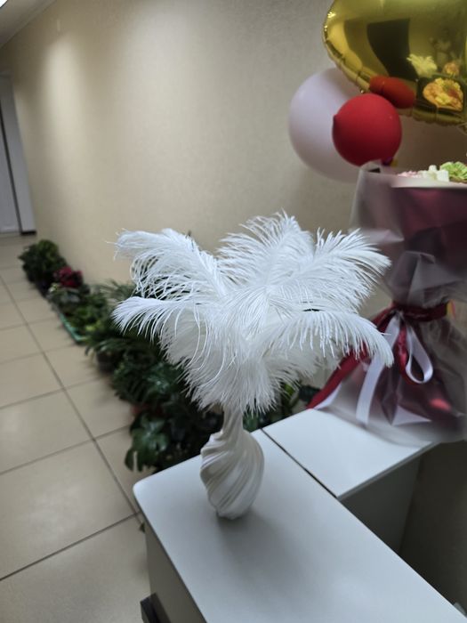 Продаю декоративные букеты в Астане (вместе с вазами)