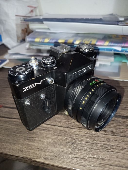 Aparat foto Zenit EM