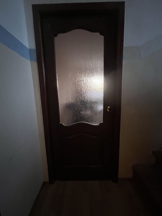 Есік сатылады б/у 5 дана