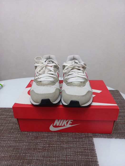 Продам женскую обувь