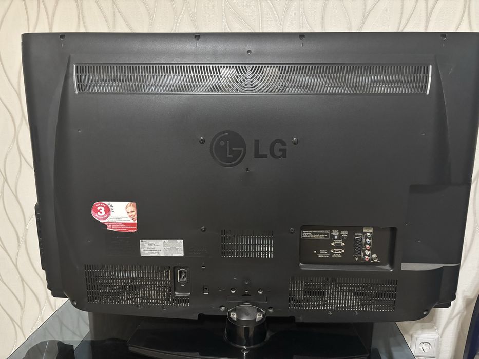 Телевизор Lg  42LD421-ZB
