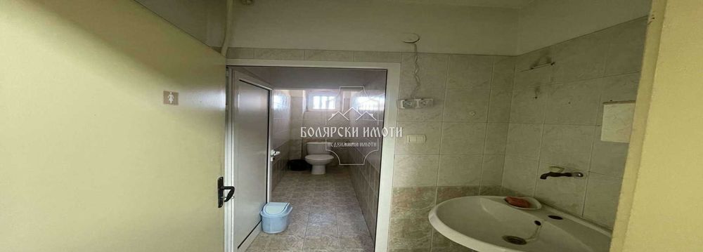 Продава се Офис в Велико Търново, Център - 816 кв.м за 569 €/кв.м - Снимка #12