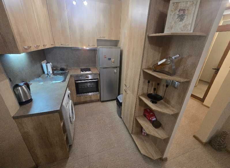 Двустаен имот в кв.Люлин център