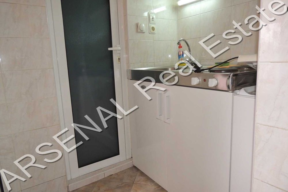 Дава се под наем Двустаен апартамент в София, Център - 50 кв.м за 450 € - Снимка #1