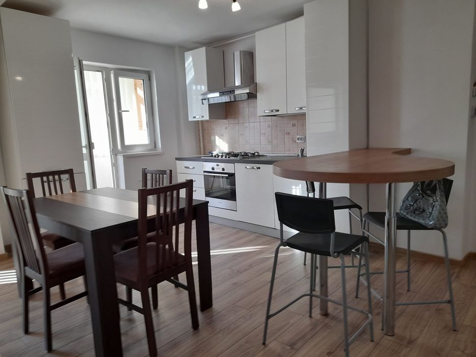 Apartament  3 camere