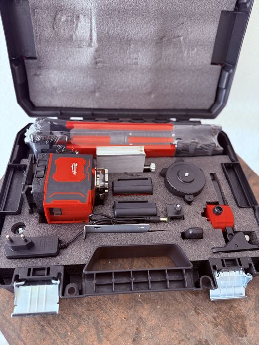 milwaukee  лазерен нивелир