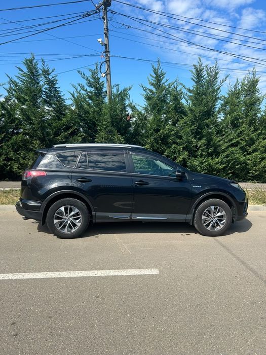 Vand Toyota Rav 4 hybrid an fab 2016