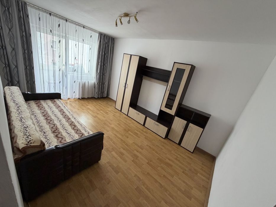 Apartament de închiriat