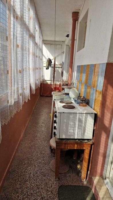Дава се под наем Двустаен апартамент в Русе, Център - 70 кв.м за 289.17 € - Снимка #3