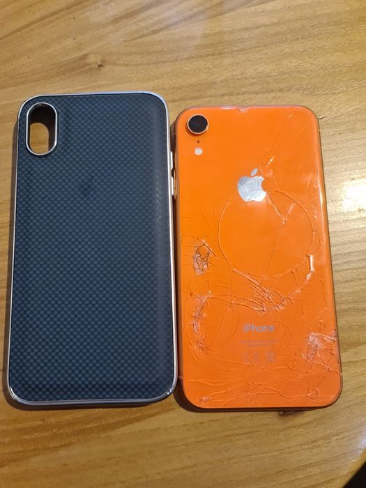 Айфон хр     128