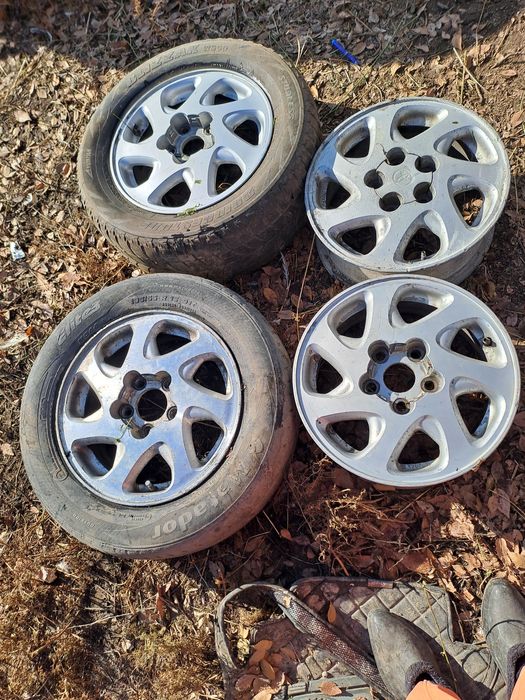 Диски на тойота камри 20.