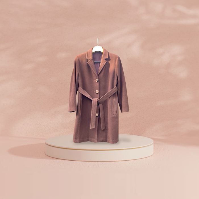 Дамско вълнено палто в кафяв цвят