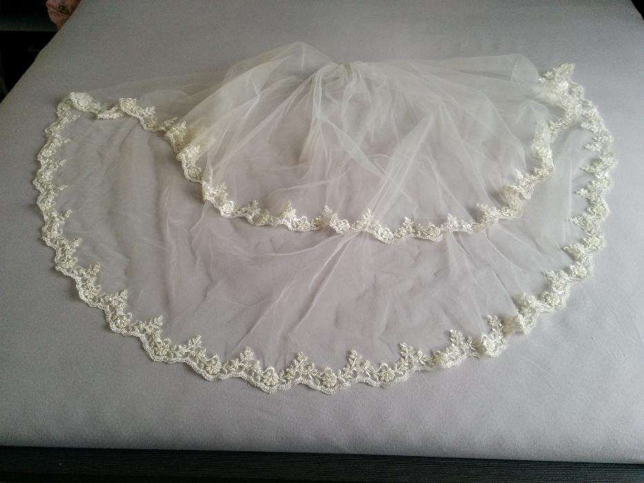 Vand rochie de mireasă