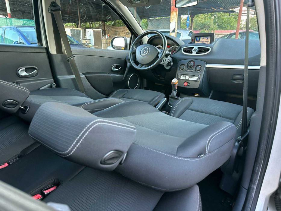 Renault Clio III 2009 • 1.2 Dynamique • Navigație • Climă • Rate Fixe