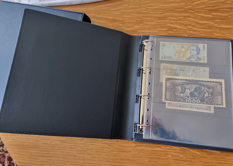 Album Lux cu etui ,pt bancnote, de dimensiuni mari A4