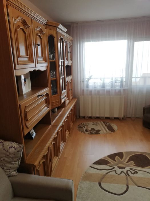 Inchiriez Apartament 2 Camere Dimbu Pietros