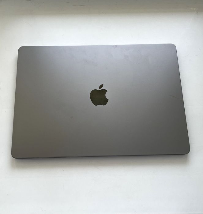 MacBook Air 15" M2 Silver
