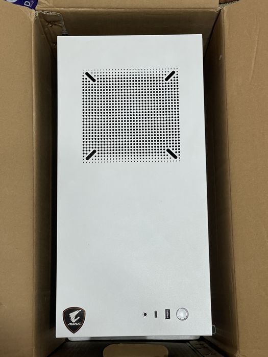 Carcasa NZXT H510i (leduri)