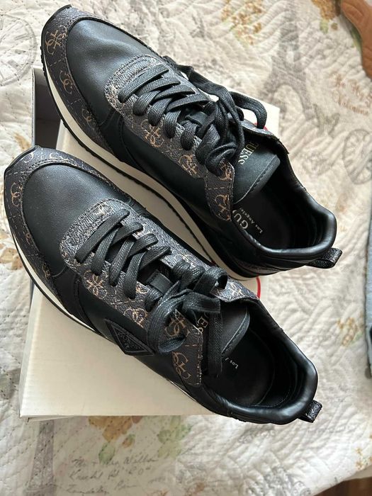 Нови мъжки обувки Guess