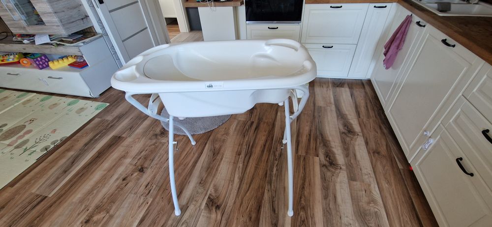 Бебешка вана със стойка Cam Kit Bagno 
Бебешки комплект за баня Cam Kit Bagno вана със стойка CAM