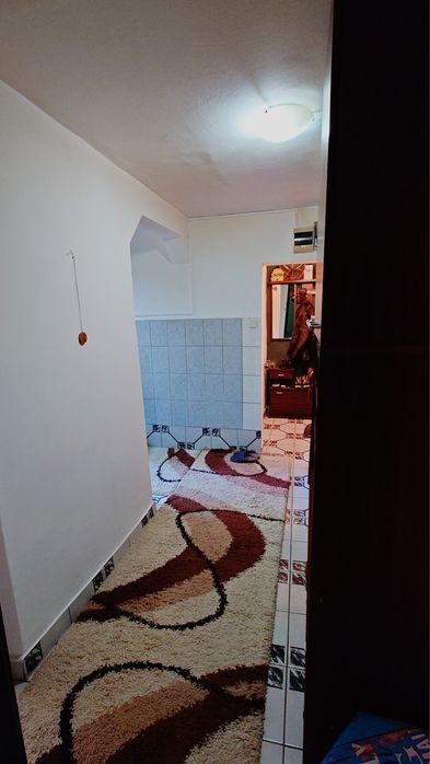 PROPRIETAR | 1 CAMERĂ Decomandat | Girocului | 3 min de SPITALUL JUDEȚEAN