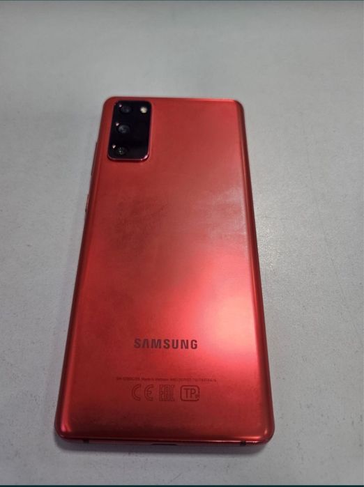 Продаю Samsung s20FE