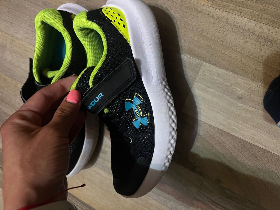 детски маратонки  не различими от нови