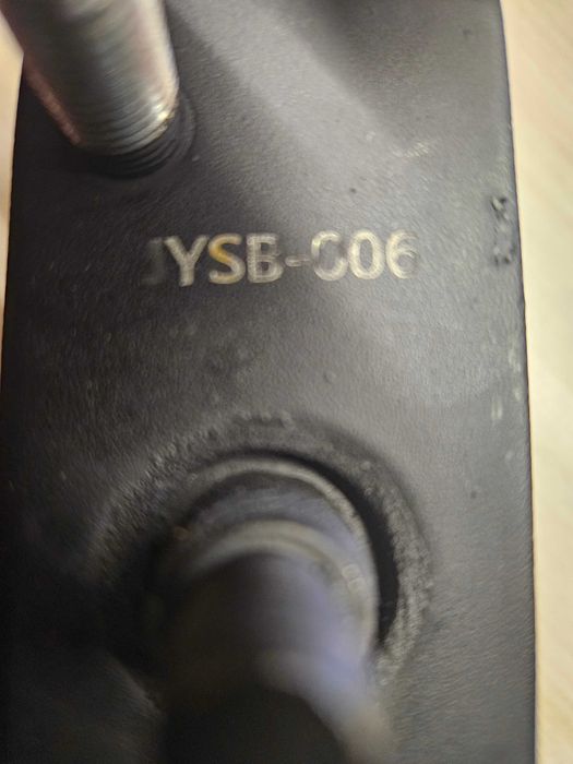 Тампон 41022AG100 ZPSSB006 Subaru двигател