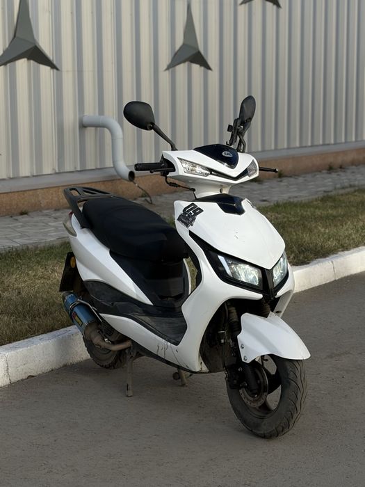 Продам скутер м8 в идеале