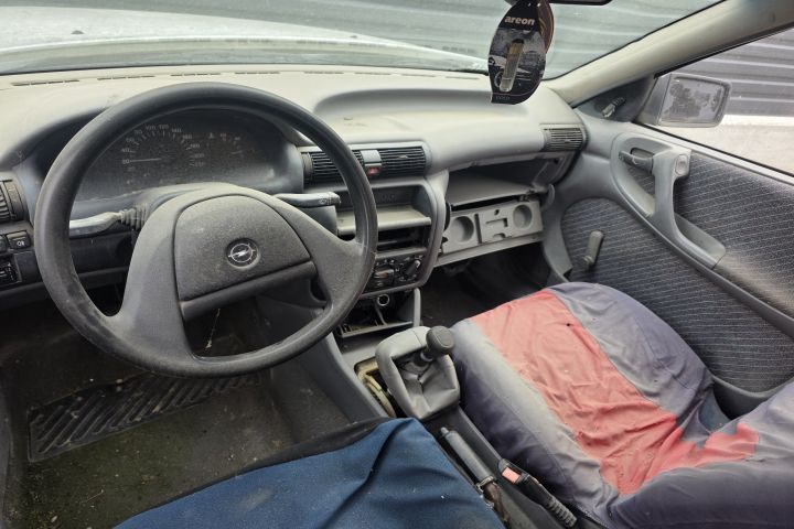 Delcou Opel Astra 1994 1.4 MT (60 hp)