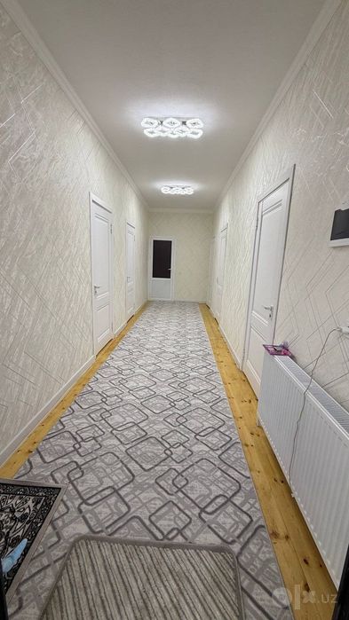 Oktyabrda 4sotixli xovli uy sotiladi