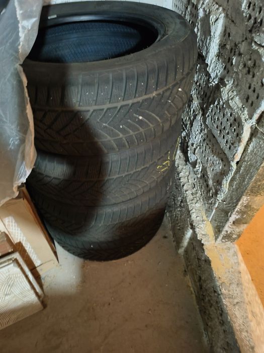 Vand cauciucuri iarna noi 215/55R16
