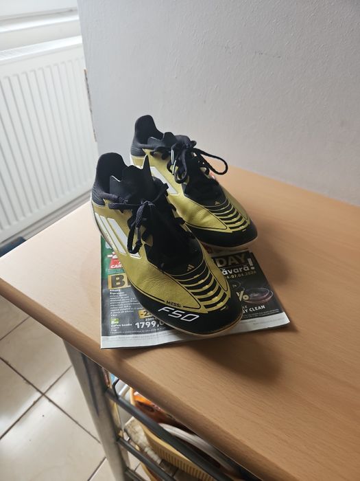Ghete fotbal copii Adidas F50 MESSI nr. 37 stare buna