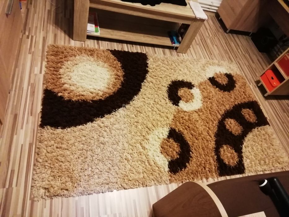 Vând 2 Covoare Păr lung